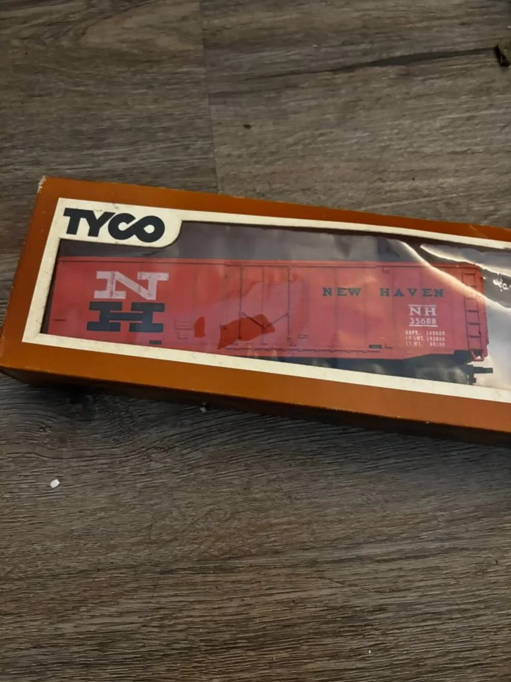 Tyco HO Box Car 50 ft Plug Door New Haven Railroad Train set up display 339B